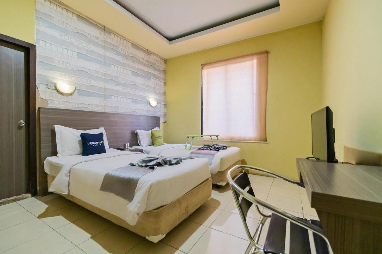 Urbanview Hotel Best Skip Palembang Eksteriør bilde