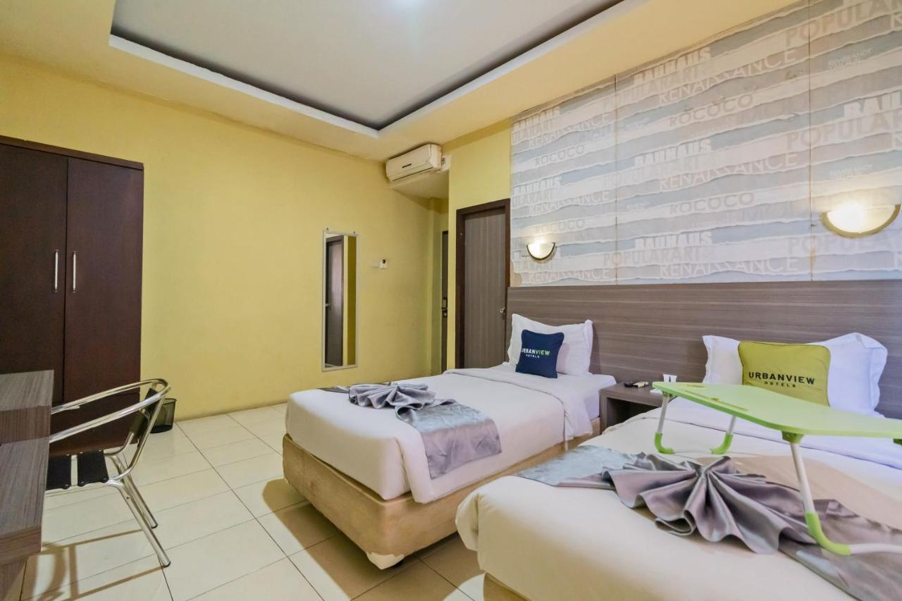 Urbanview Hotel Best Skip Palembang Eksteriør bilde