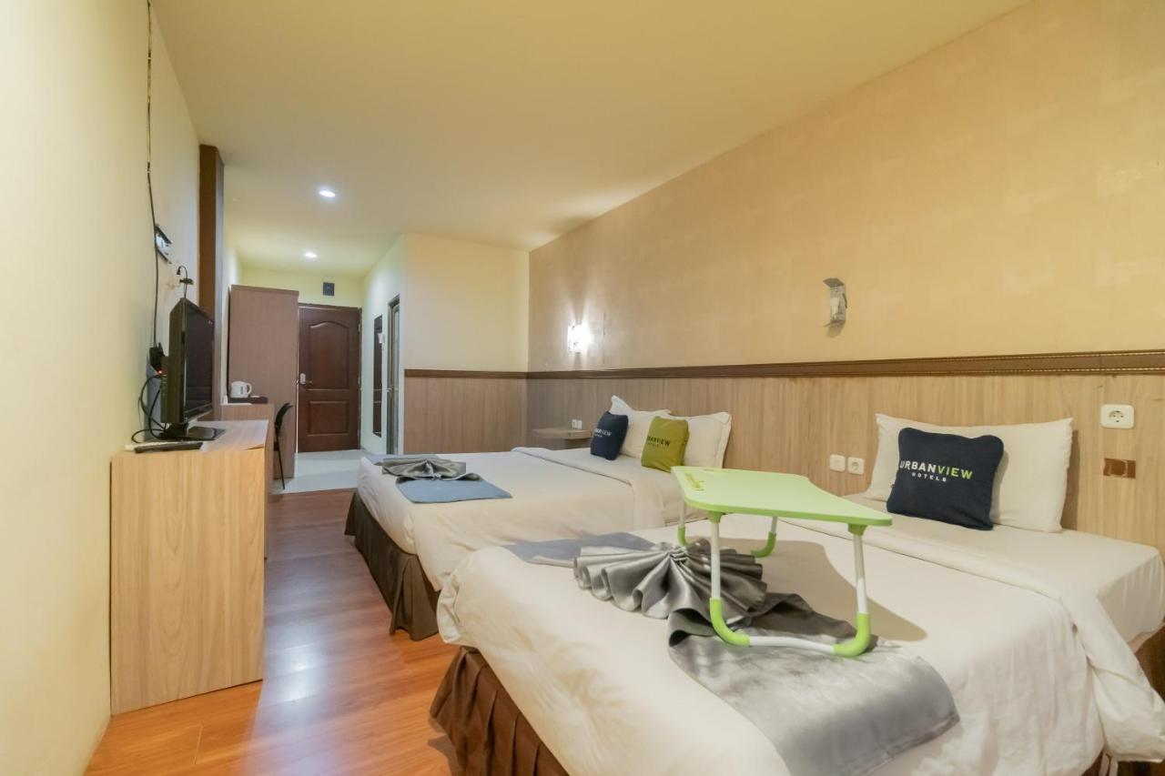 Urbanview Hotel Best Skip Palembang Eksteriør bilde