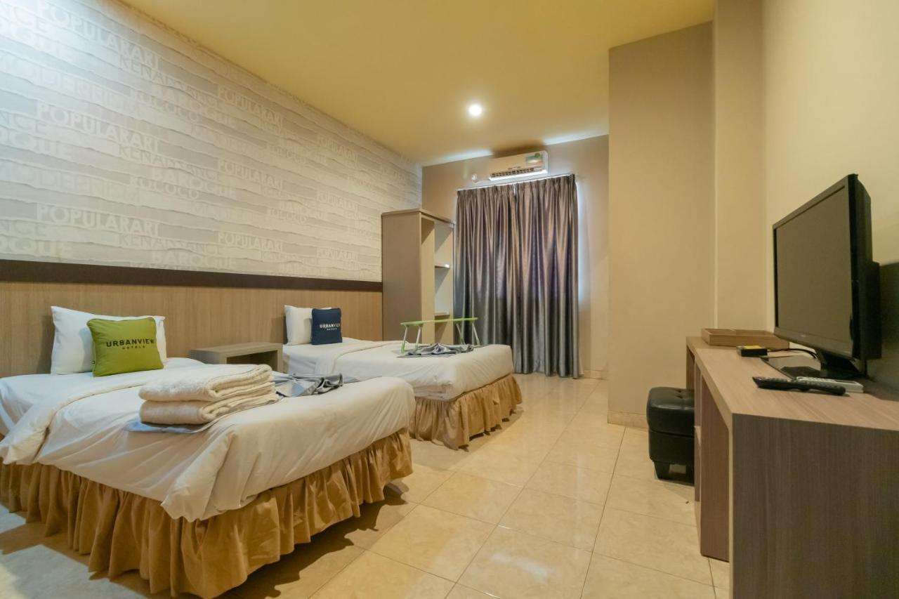 Urbanview Hotel Best Skip Palembang Eksteriør bilde
