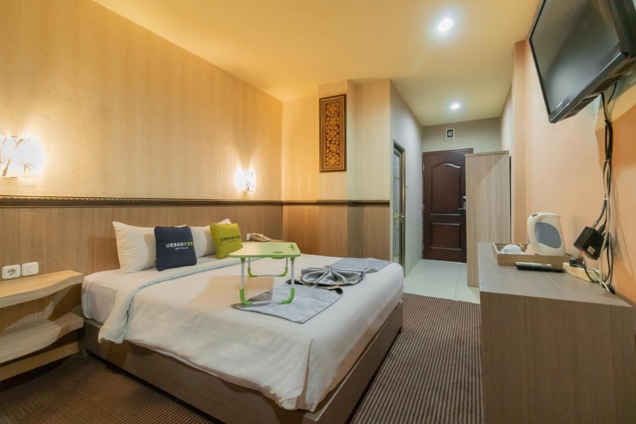 Urbanview Hotel Best Skip Palembang Eksteriør bilde