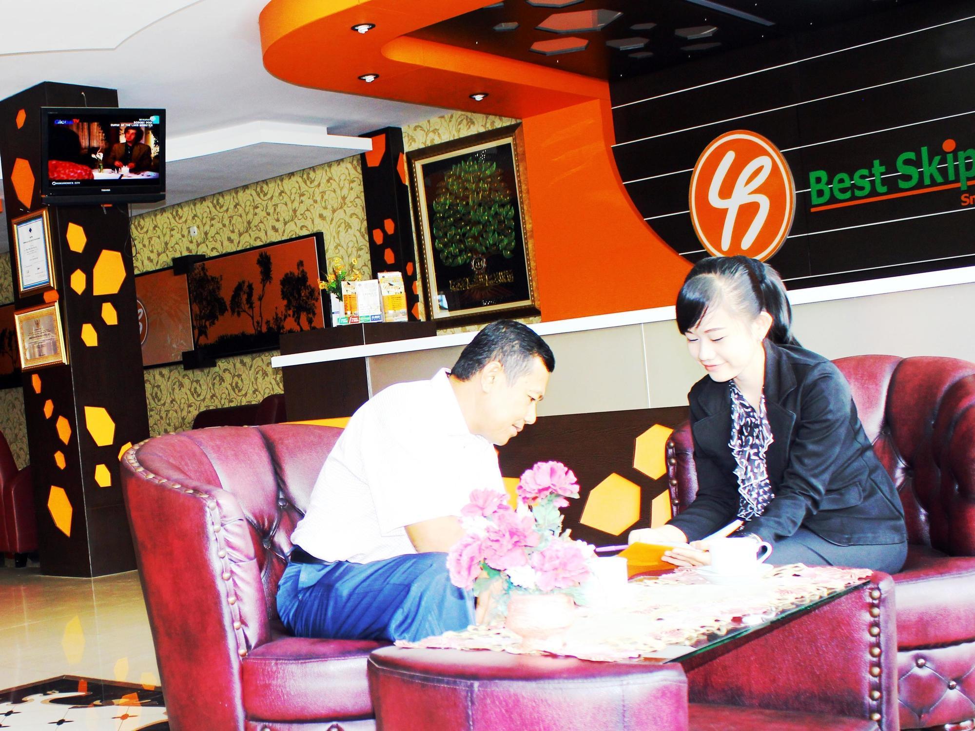 Urbanview Hotel Best Skip Palembang Eksteriør bilde